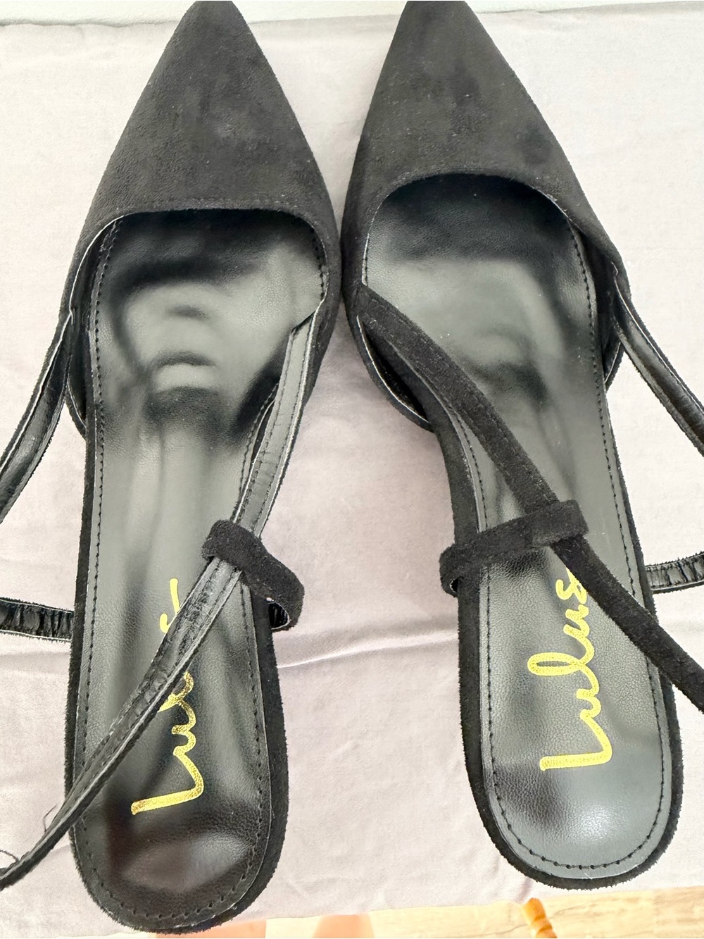 Lulu's Black Slingback Pointed Toe Kitten Heel - Picture 3 of 5